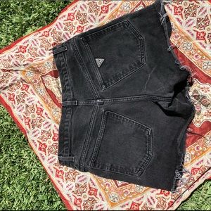 ✨Vintage GUESS Shorts!✨